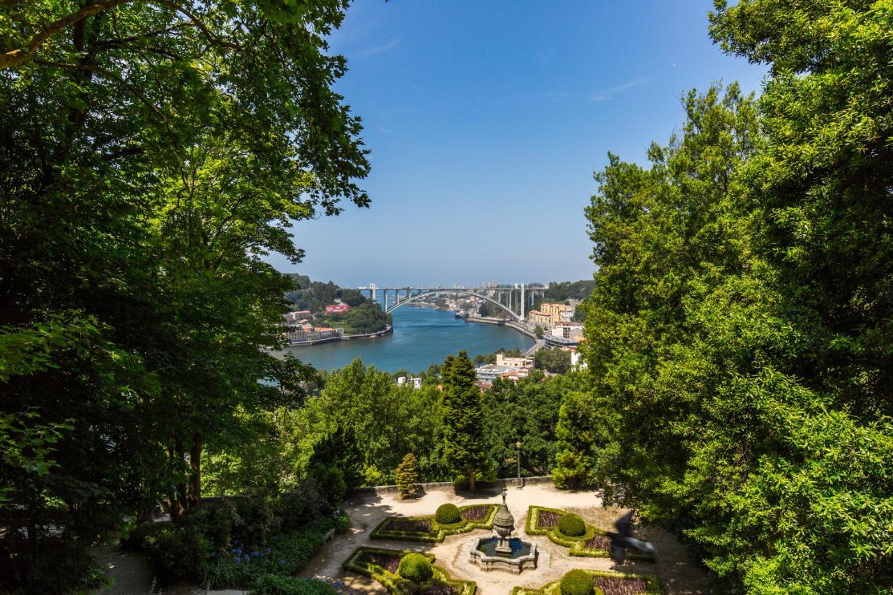 Francos Relaxing Apartment By The Metro Porto Luaran gambar