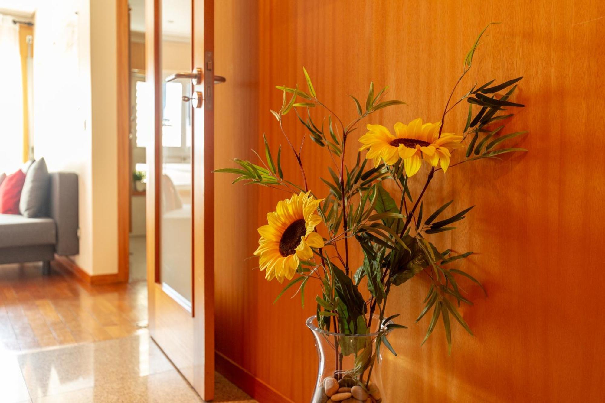 Francos Relaxing Apartment By The Metro Porto Luaran gambar