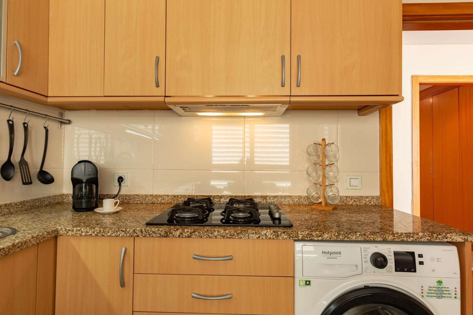 Francos Relaxing Apartment By The Metro Porto Luaran gambar